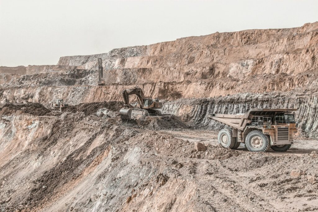 Crushed rock formation, the kind of feed material a cone crusher processes