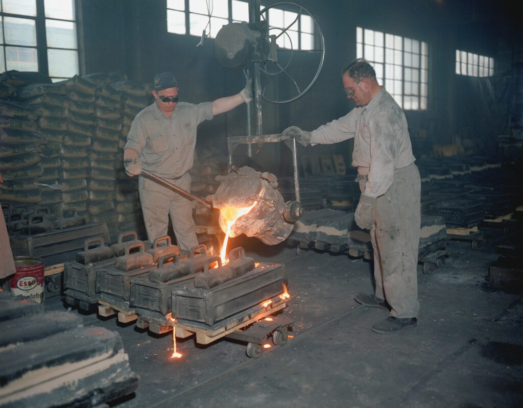 Custom cast wear parts foundry